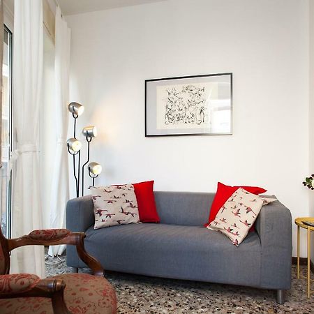 Casa Liberta - Downtown Modern Apartment With Airconditioning Санремо Экстерьер фото