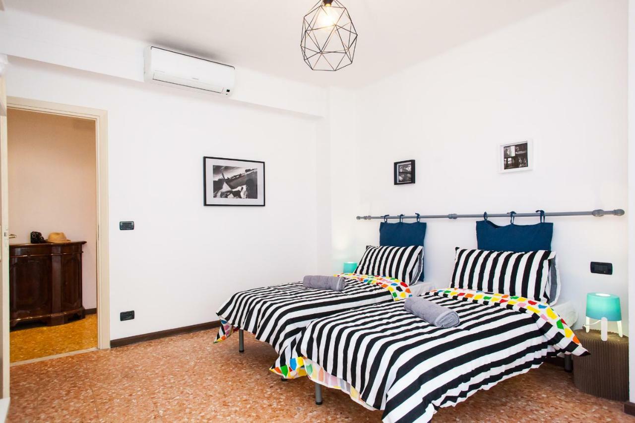 Casa Liberta - Downtown Modern Apartment With Airconditioning Санремо Экстерьер фото